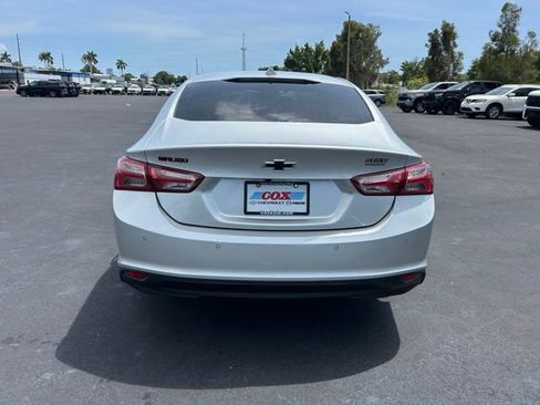 Used 2021 Chevrolet Malibu LT w/ Leather Package FWD image 5