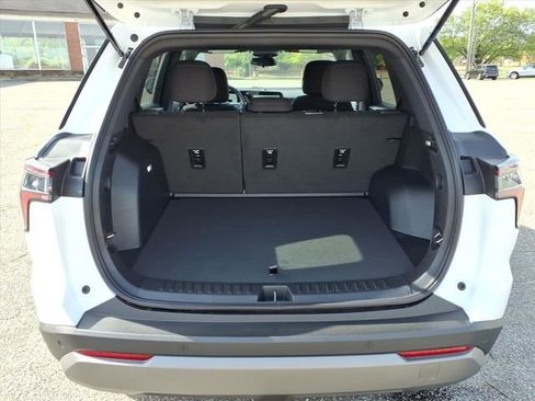 New 2026 Chevrolet Equinox LT FWD image 4