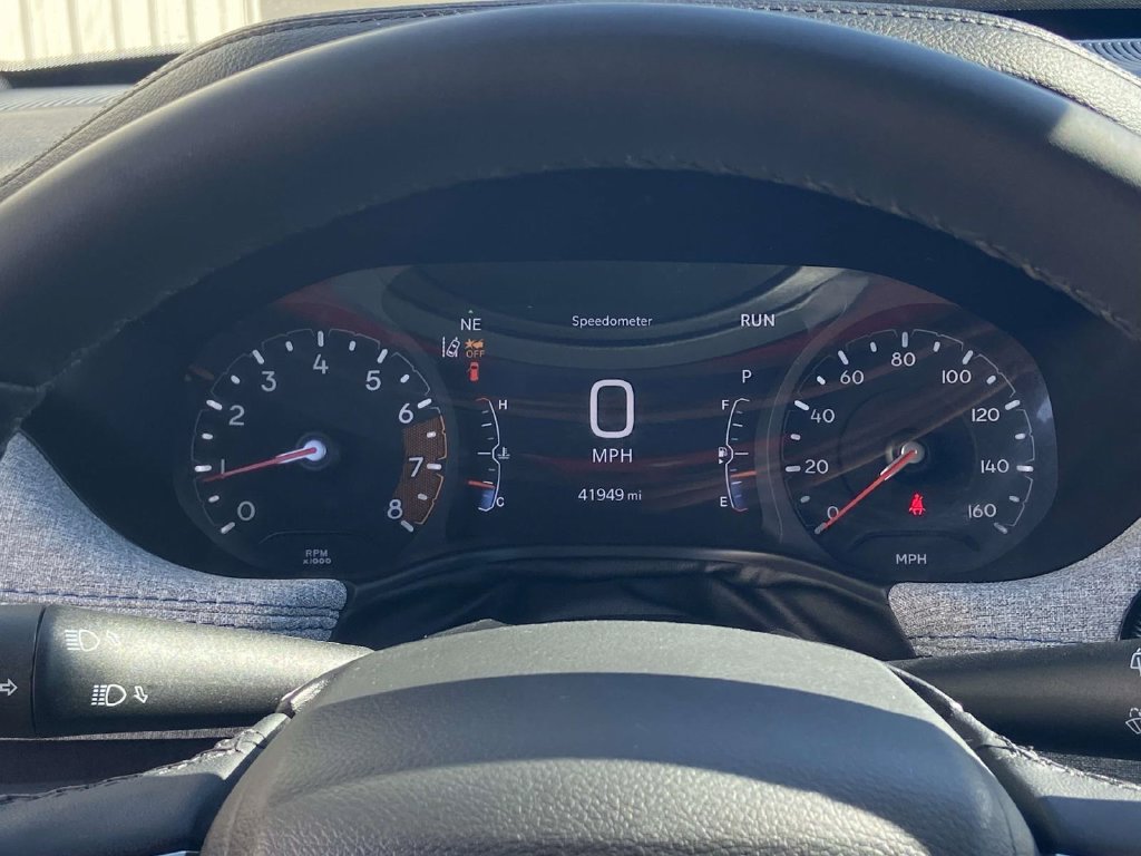 Used 2025 Jeep Compass Latitude AWD/4WD image 30