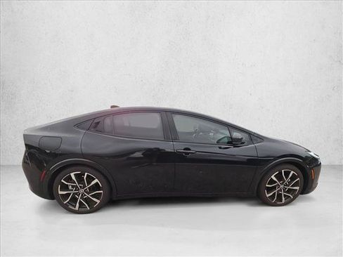 Used 2026 Toyota Prius Plug-In Hybrid FWD image 4
