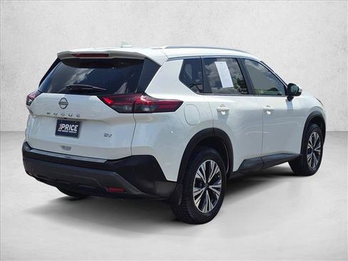 Used 2023 Nissan Rogue SV w/ SV Premium B Package FWD image 5