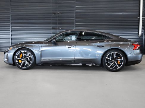 Used 2023 Audi RS e-tron GT w/ Carbon Performance Package AWD/4WD image 13