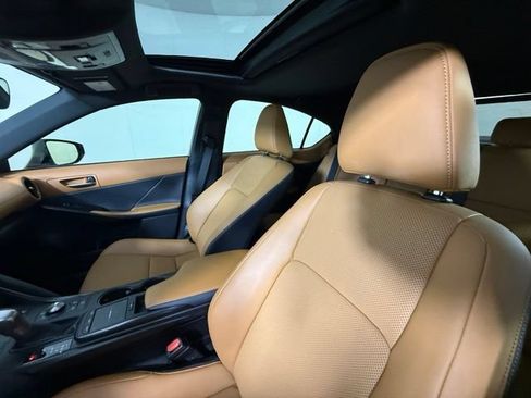 Used 2024 Lexus IS 300 w/ Premium Package RWD image 5