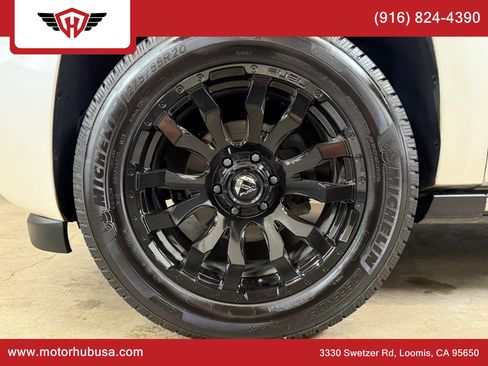 Used 2013 Chevrolet Tahoe LTZ AWD/4WD image 17