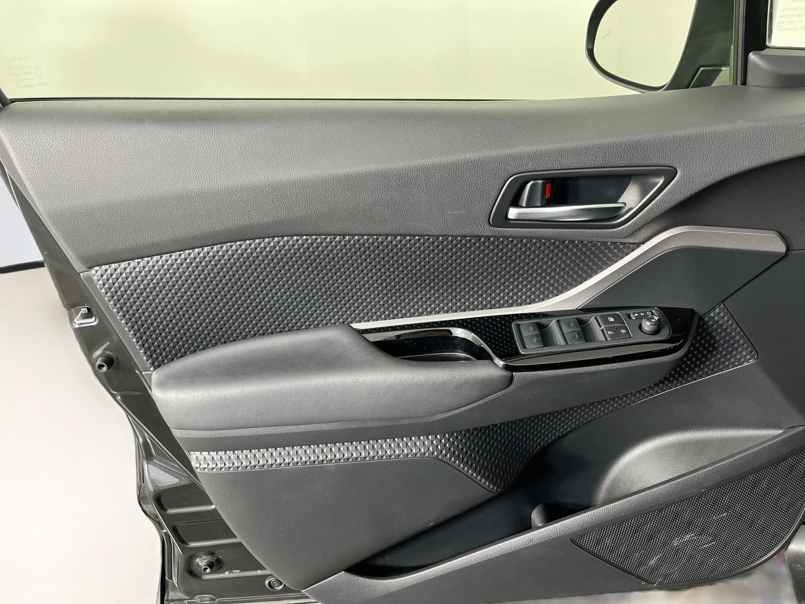 Used 2022 Toyota C-HR Nightshade FWD image 25