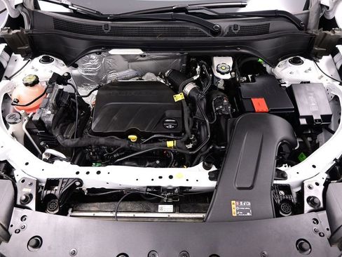 Used 2024 Chevrolet Trax LS w/ LS Convenience Package FWD image 27