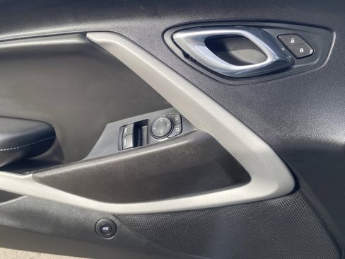 Used 2021 Chevrolet Camaro LT w/ RS Package image 23