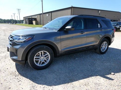 New 2026 Ford Explorer Active AWD/4WD image 9