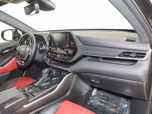 Used 2022 Toyota Highlander XSE image 44