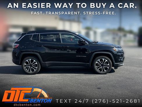 Used 2023 Jeep Compass Limited AWD/4WD image 2