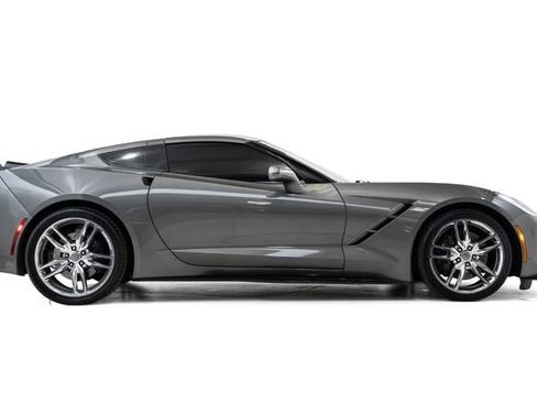 Used 2016 Chevrolet Corvette Stingray Coupe w/ 3LT Preferred Equipment Group RWD image 5