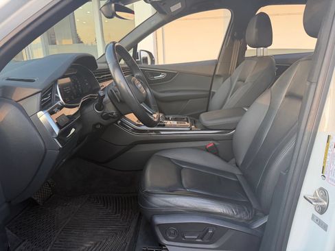 Used 2021 Audi Q7 3.0T Premium AWD/4WD image 14