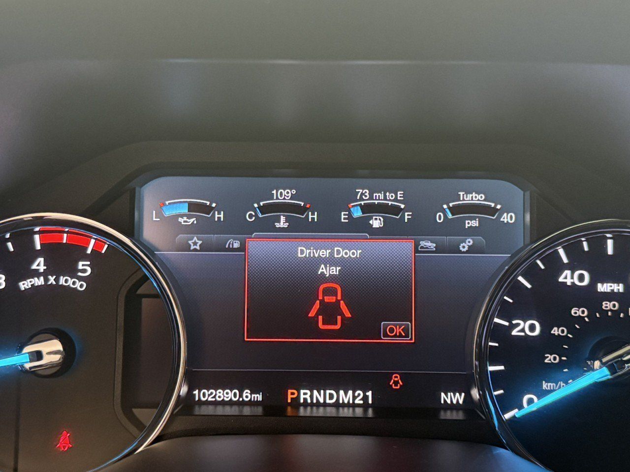 Certified 2019 Ford F250 Platinum w/ Platinum Ultimate Package AWD/4WD image 19