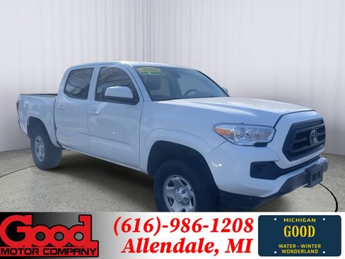 Used 2022 Toyota Tacoma SR image 1