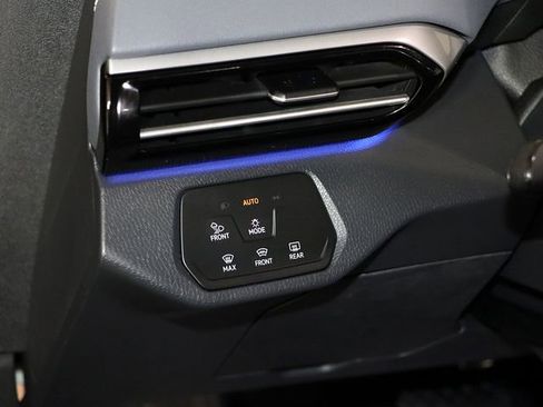 Used 2023 Volkswagen ID.4 Pro S image 25