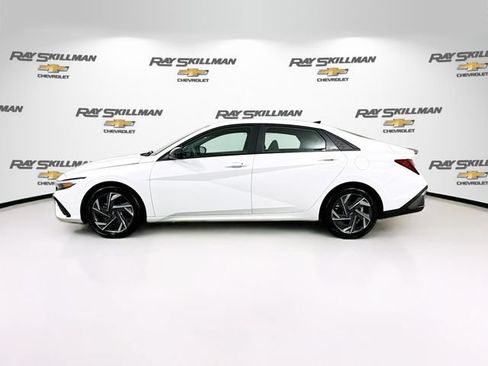 Used 2025 Hyundai Elantra Sport w/ Cargo Package FWD image 4