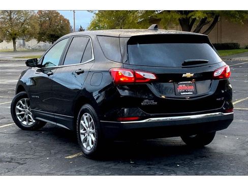 Used 2021 Chevrolet Equinox LT image 12