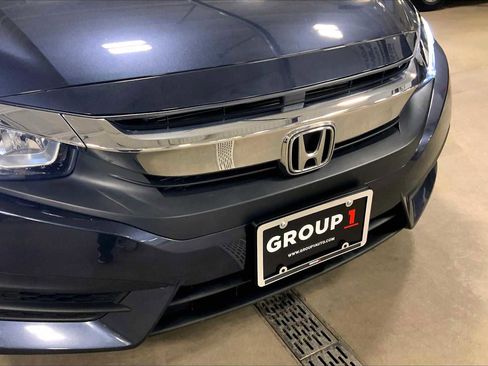 Used 2017 Honda Civic LX image 29