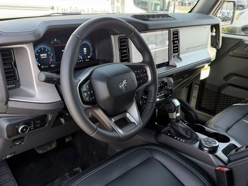 New 2026 Ford Bronco Outer Banks w/ Sasquatch Package AWD/4WD image 23