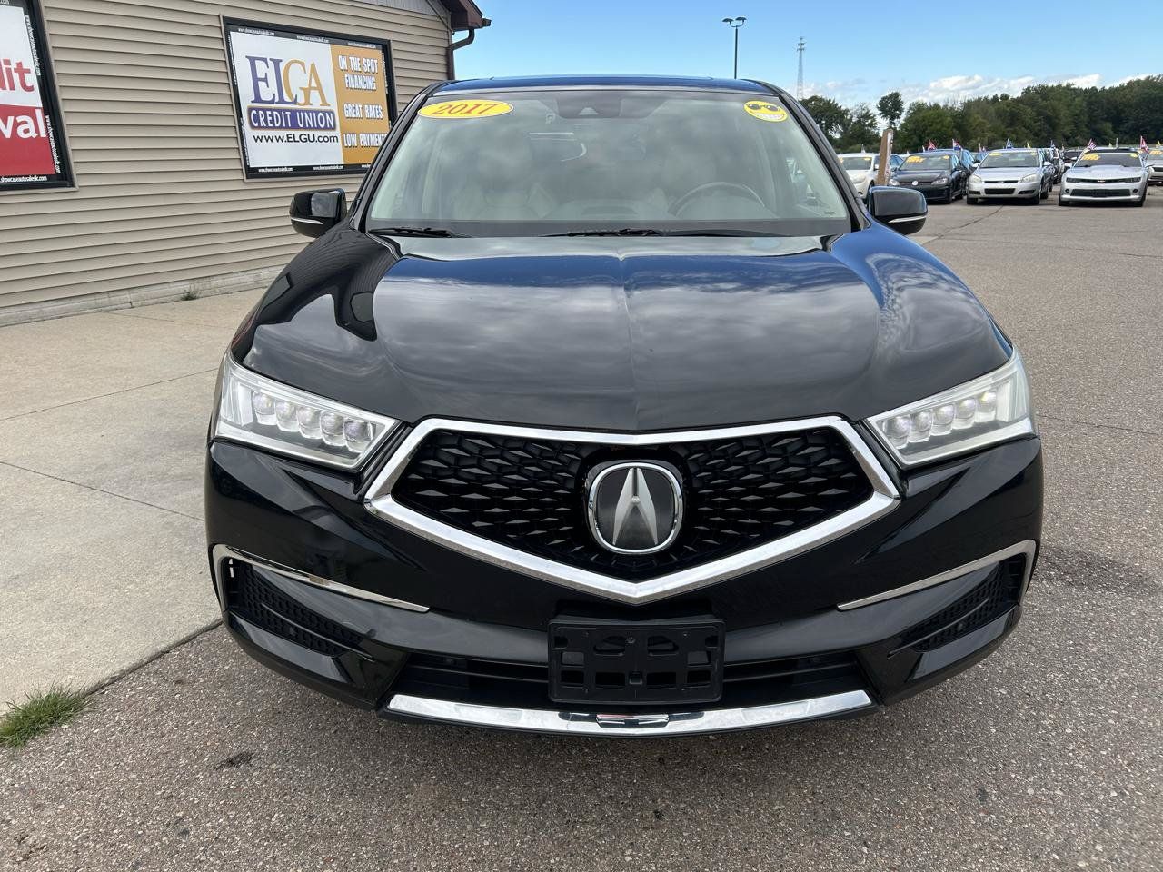Used 2017 Acura MDX SH-AWD image 2