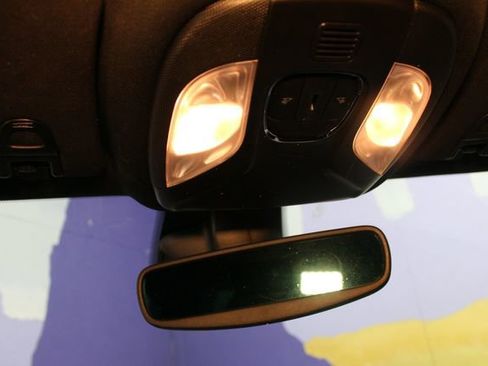 Used 2023 Jeep Compass Latitude AWD/4WD image 20