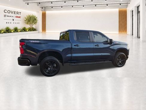 Used 2021 Chevrolet Silverado 1500 LT Trail Boss w/ Convenience Package II AWD/4WD image 12