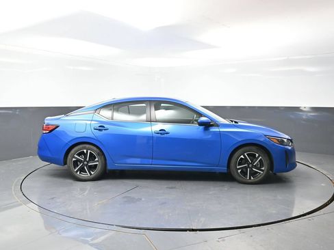 Used 2024 Nissan Sentra SV FWD image 3
