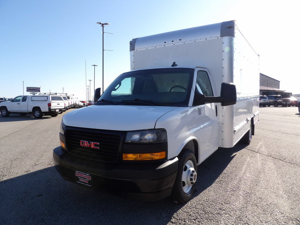 Used 2022 GMC Savana 3500 Extended w/ Power Convenience Package RWD image 50