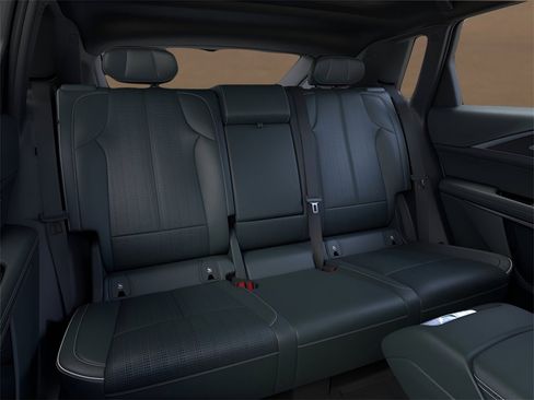 New 2024 Cadillac Lyriq Luxury w/ Nappa Leather Package image 14