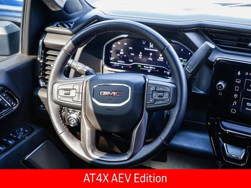 Used 2025 GMC Sierra 2500 AT4X w/ AT4X AEV Edition AWD/4WD image 13