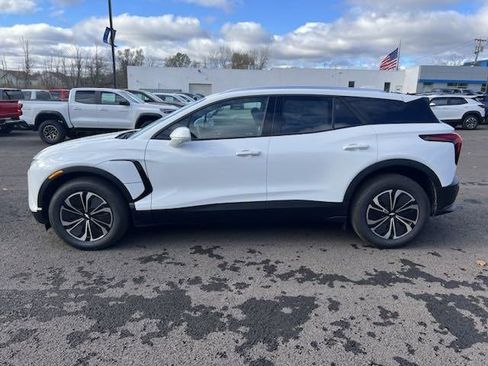 New 2025 Chevrolet Blazer EV LT image 2