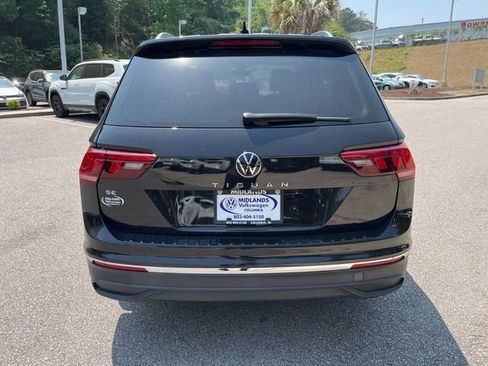 Used 2023 Volkswagen Tiguan SE FWD image 32