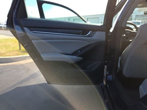 Used 2019 Honda Accord LX image 12
