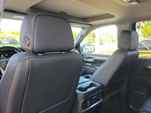 Used 2022 GMC Sierra 1500 Denali w/ Denali Reserve Package AWD/4WD image 14