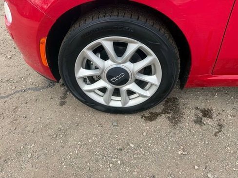 Used 2017 FIAT 500 Pop image 10