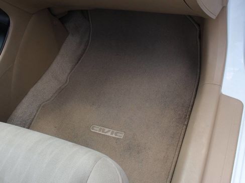 Used 2004 Honda Civic LX image 21
