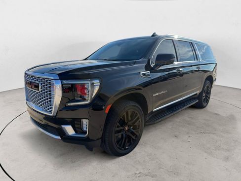 Used 2021 GMC Yukon XL Denali w/ LPO, Illumination Package AWD/4WD image 1