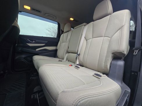 Used 2022 Subaru Ascent Premium w/ Convenience Package image 14