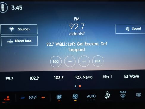 Used 2023 Lincoln Corsair Reserve w/ Equipment Group 202A image 19