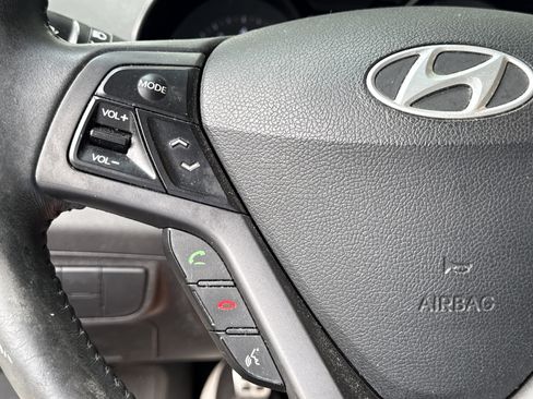 Used 2014 Hyundai Veloster Turbo R-Spec FWD image 13
