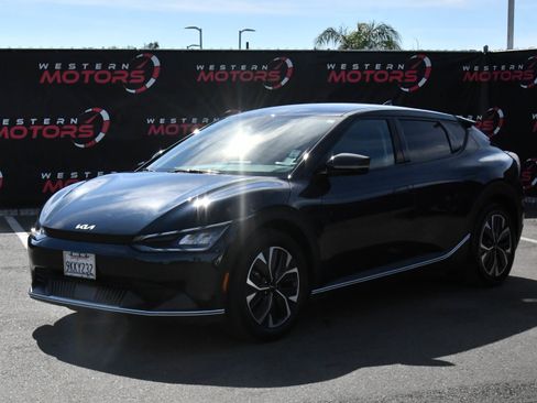 Used 2024 Kia EV6 Light image 3