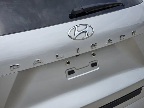 Used 2021 Hyundai Palisade Limited w/ Cargo Package FWD image 16