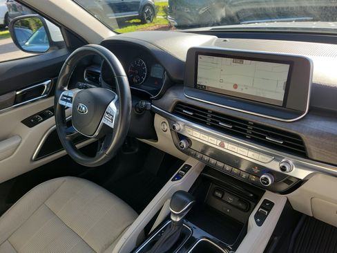 Used 2021 Kia Telluride EX w/ EX Premium Package FWD image 6