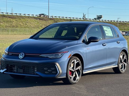 New 2026 Volkswagen GTI SE image 7