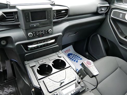 Used 2022 Ford Explorer 4WD Police Interceptor image 14