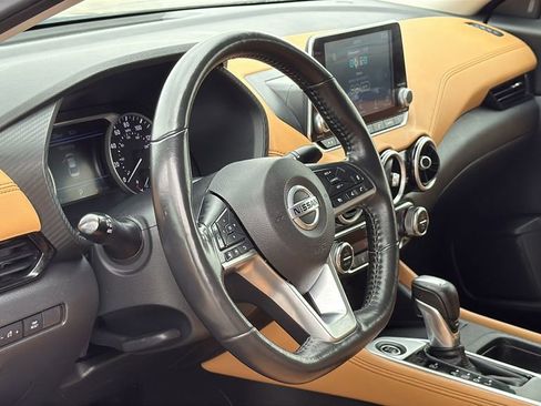 Used 2022 Nissan Sentra SV w/ SV Premium Package FWD image 9