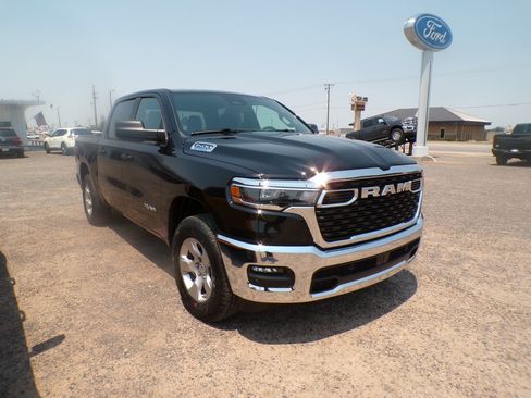 New 2026 RAM 1500 Big Horn AWD/4WD image 34