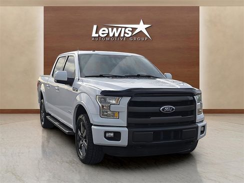 Used 2015 Ford F150 Lariat image 6