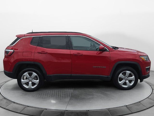 Used 2019 Jeep Compass Latitude AWD/4WD image 6