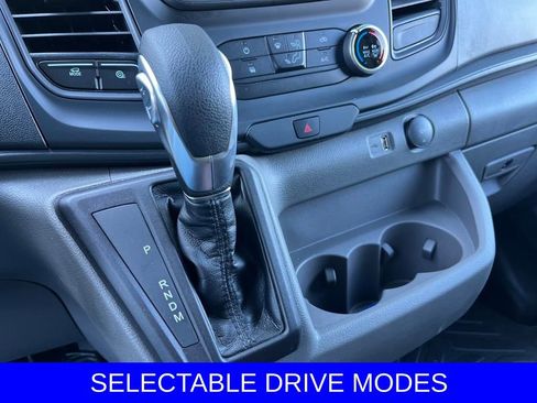 New 2025 Ford Transit 250 148 Medium Roof image 8